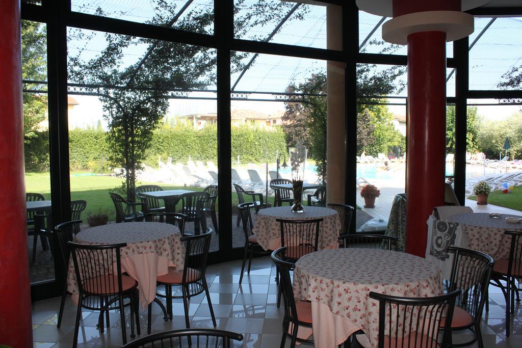 Nettuno Residence Hotel Peschiera del Garda Exterior foto